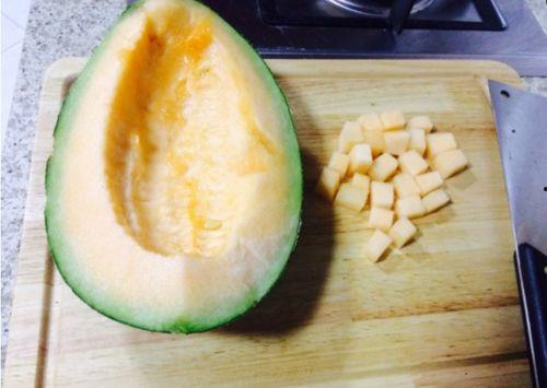 哈密瓜幼瓜怎样吃,哈密瓜幼瓜的多彩食法探索